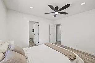 2328 W Village Dr, Phoenix, AZ 85023 - Photo 13