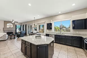 13287 W Holly St, Goodyear, AZ 85395 - Photo 11