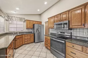 21019 N Desert Sands Dr, Sun City West, AZ 85375 - Photo 7
