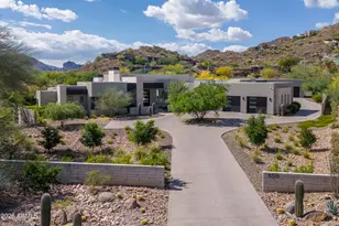 8513 N 48th Pl, Paradise Valley, AZ 85253 - Photo 1