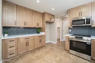 9575 N 82nd Ln, Peoria, AZ 85345 - Photo 9