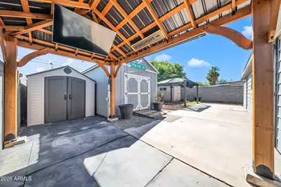 7505 N 60th Avenue, Glendale, AZ 85301 - Photo 27