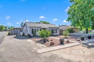 7505 N 60th Ave, Glendale, AZ 85301 - Photo 11