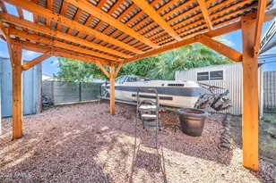 7505 N 60th Ave, Glendale, AZ 85301 - Photo 21