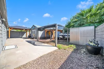 7505 N 60th Avenue, Glendale, AZ 85301 - Photo 23