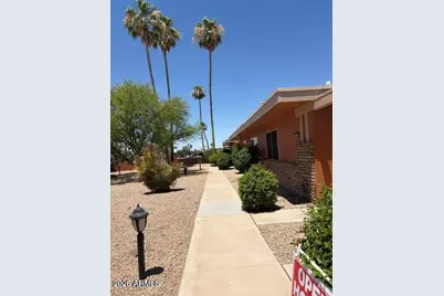 13885 N 111th Avenue, Sun City, AZ 85351 - Photo 5