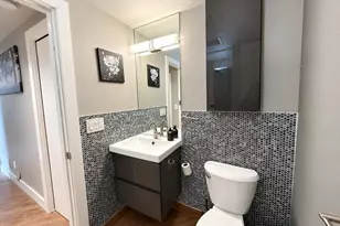 6125 E Indian School Rd, Scottsdale, AZ 85251 - Photo 15