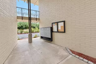 6125 E Indian School Rd, Scottsdale, AZ 85251 - Photo 33