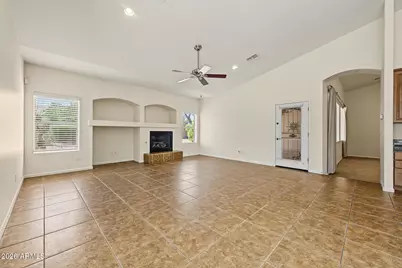 11512 N 147th Lane, Surprise, AZ 85379 - Photo 13