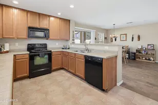 9541 N 82nd Glen, Peoria, AZ 85345 - Photo 5