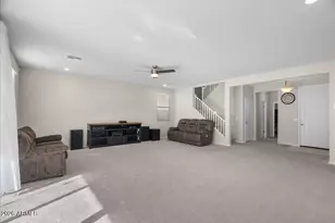 37271 W Mondragone Ln, Maricopa, AZ 85138 - Photo 9