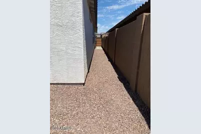 2713 E Tie Down Drive, San Tan Valley, AZ 85140 - Photo 23