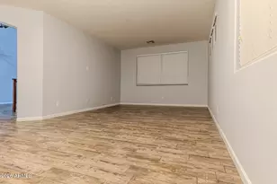 10397 W Foothill Dr, Peoria, AZ 85383 - Photo 17