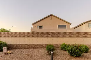 10397 W Foothill Dr, Peoria, AZ 85383 - Photo 5