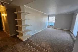 3434 W Danbury Dr, Phoenix, AZ 85053 - Photo 9