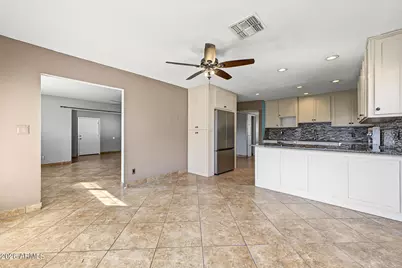 3021 W Bloomfield Road, Phoenix, AZ 85029 - Photo 11