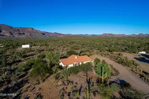 11086 E Hummingbird Ln, Gold Canyon, AZ 85118 - Photo 1