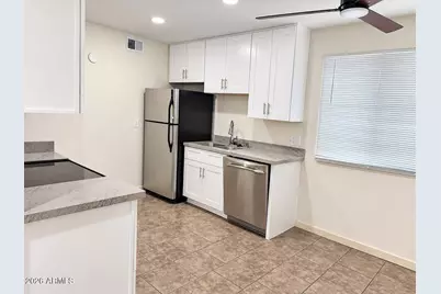 2537 W Georgia Avenue #14, Phoenix, AZ 85017 - Photo 1