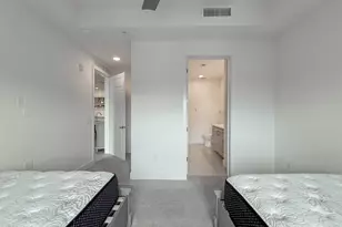 5250 E Deer Valley Dr, Phoenix, AZ 85054 - Photo 15