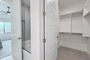 5250 E Deer Valley Dr, Phoenix, AZ 85054 - Photo 17