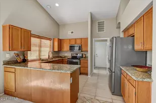 9240 W Sierra Pinta Dr, Peoria, AZ 85382 - Photo 7
