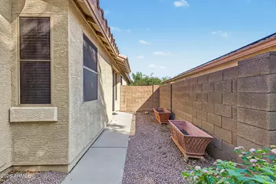 9414 W Ross Avenue, Peoria, AZ 85382 - Photo 5