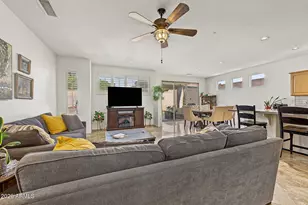 10762 W Cimarron Dr, Peoria, AZ 85373 - Photo 9