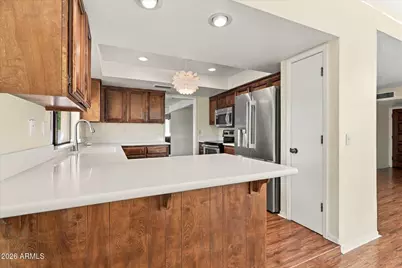 10621 N 9th Street, Phoenix, AZ 85020 - Photo 13