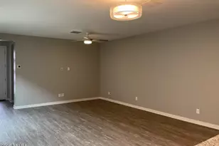 2111 S Agnes Ln, Gilbert, AZ 85295 - Photo 5