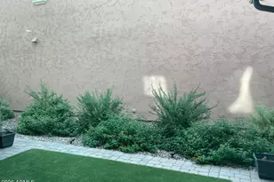 2111 S Agnes Ln, Gilbert, AZ 85295 - Photo 3