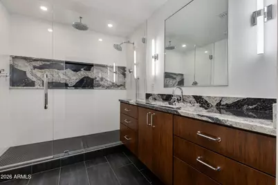 3736 E Montecito Avenue, Phoenix, AZ 85018 - Photo 11