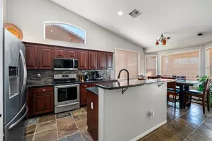 537 W Mountain Vista Dr, Phoenix, AZ 85045 - Photo 5