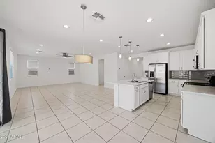 6742 W Discovery Dr, Glendale, AZ 85303 - Photo 23