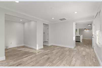 1229 E Oregon Avenue, Phoenix, AZ 85014 - Photo 11