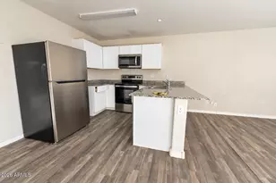 15545 S Cherry Hills Dr, Arizona City, AZ 85123 - Photo 3