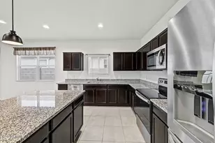 18363 W Whispering Wind Dr, Surprise, AZ 85387 - Photo 23