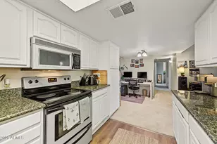 461 W Holmes Ave, Mesa, AZ 85210 - Photo 11