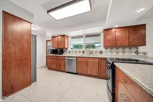 12801 N 16th Ave, Phoenix, AZ 85029 - Photo 13