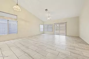 7529 W Sunnyside Dr, Peoria, AZ 85345 - Photo 3