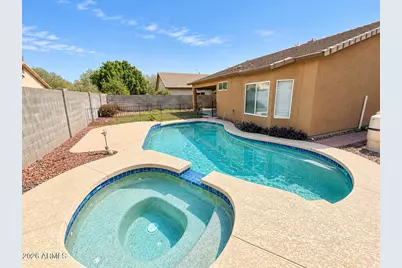 8118 W Harmony Lane, Peoria, AZ 85382 - Photo 11