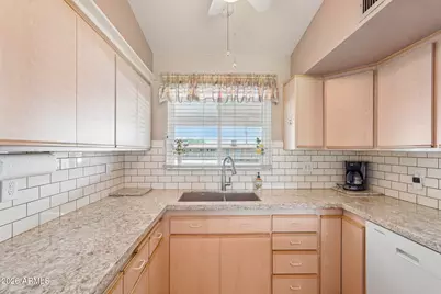 10840 N Fairway Court #EAST, Sun City, AZ 85351 - Photo 7