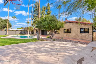 2048 E Golf Avenue, Tempe, AZ 85282 - Photo 39