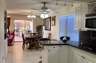 1402 E Wescott Dr, Phoenix, AZ 85024 - Photo 9