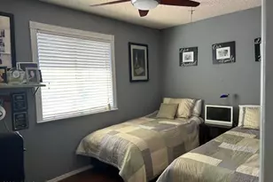 1402 E Wescott Dr, Phoenix, AZ 85024 - Photo 19