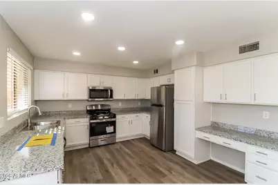 11209 W Berkeley Road, Avondale, AZ 85392 - Photo 7