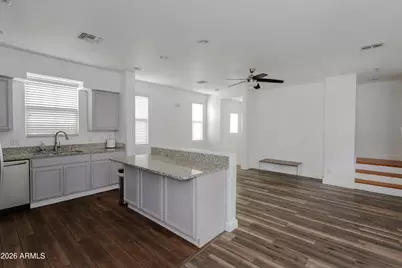 1828 N 77th Glen, Phoenix, AZ 85035 - Photo 11