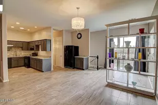 2734 E Ellis St, Phoenix, AZ 85042 - Photo 3