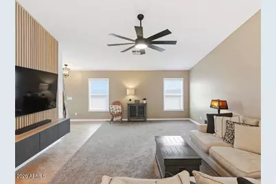 17763 W Redfield Road, Surprise, AZ 85388 - Photo 9