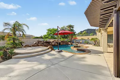 26036 N 42nd Drive, Phoenix, AZ 85083 - Photo 35