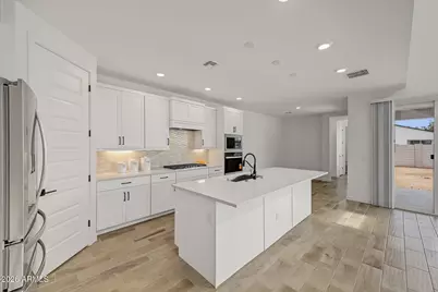 2329 N 29th Street, Phoenix, AZ 85008 - Photo 11